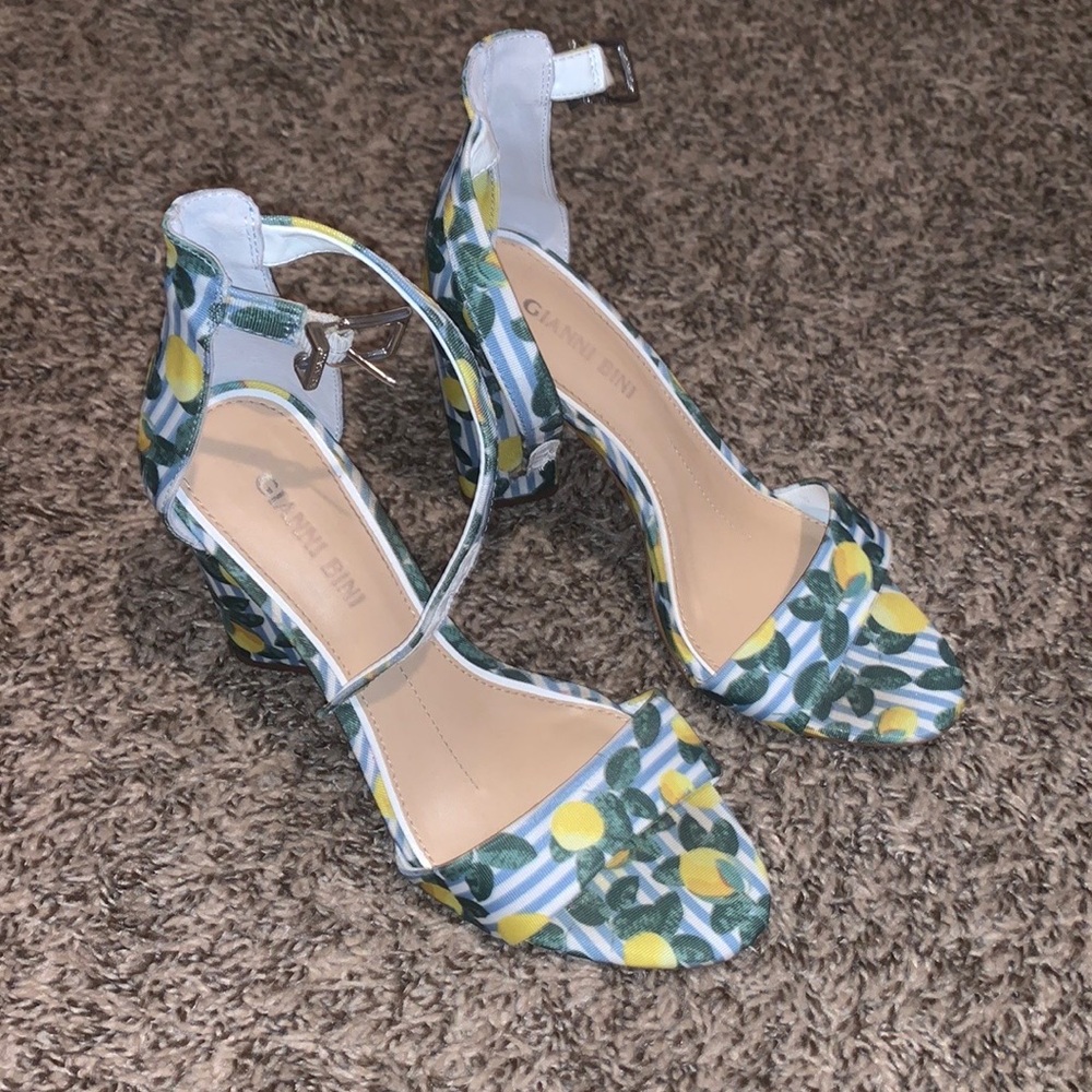 Gianni Bini lemon heels